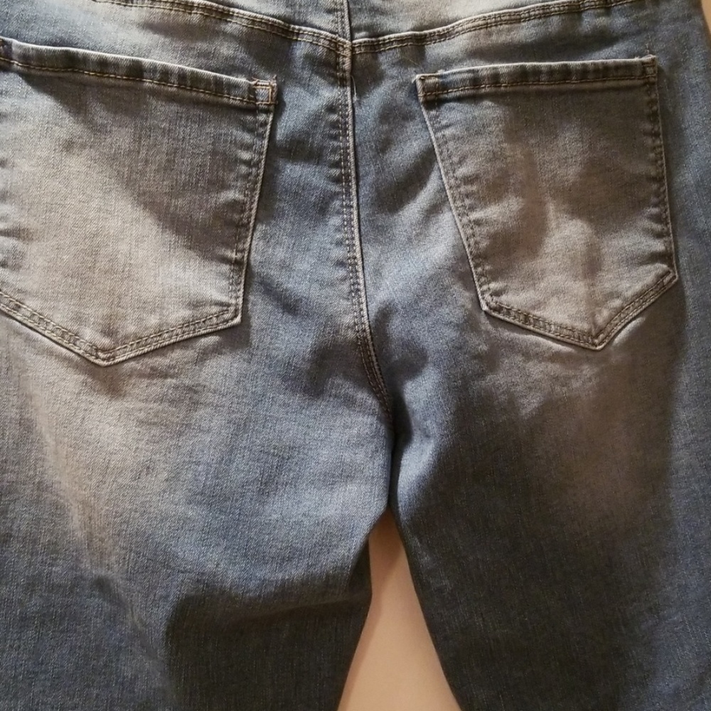 Jeans - Picture 7 of 7